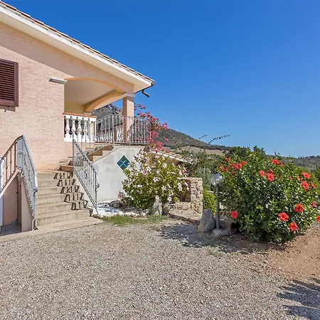 Domu Elgive Holiday home